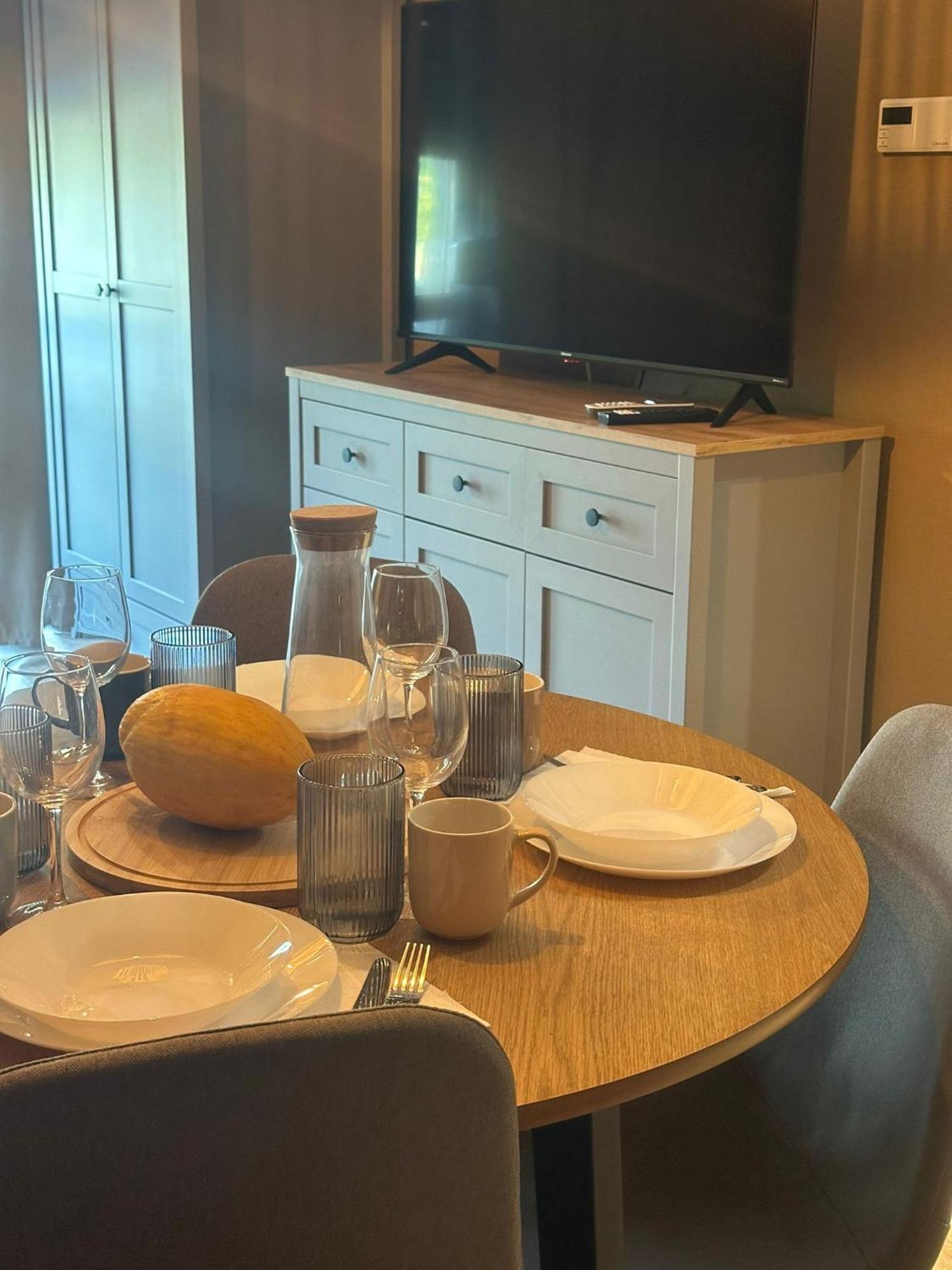 Apartament 8 Z Ogrodkiem I Prywatna Sauna, Rowery, Spacery W Dolinie Baryczy - 5D Apartamenty Milicz Exteriör bild